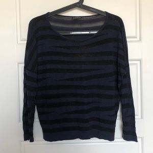Express S pattern thin sweater